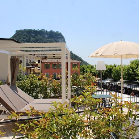 Hotel Tre Corone Garda  Exteriör bild