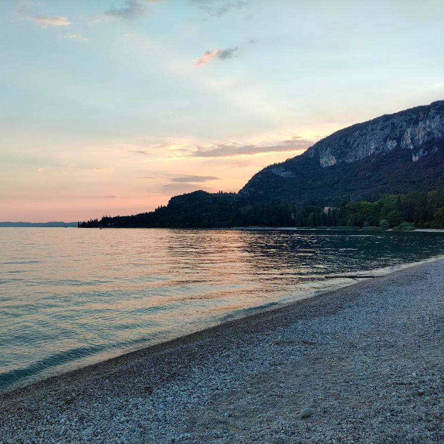 Hotel Tre Corone Garda  Exteriör bild
