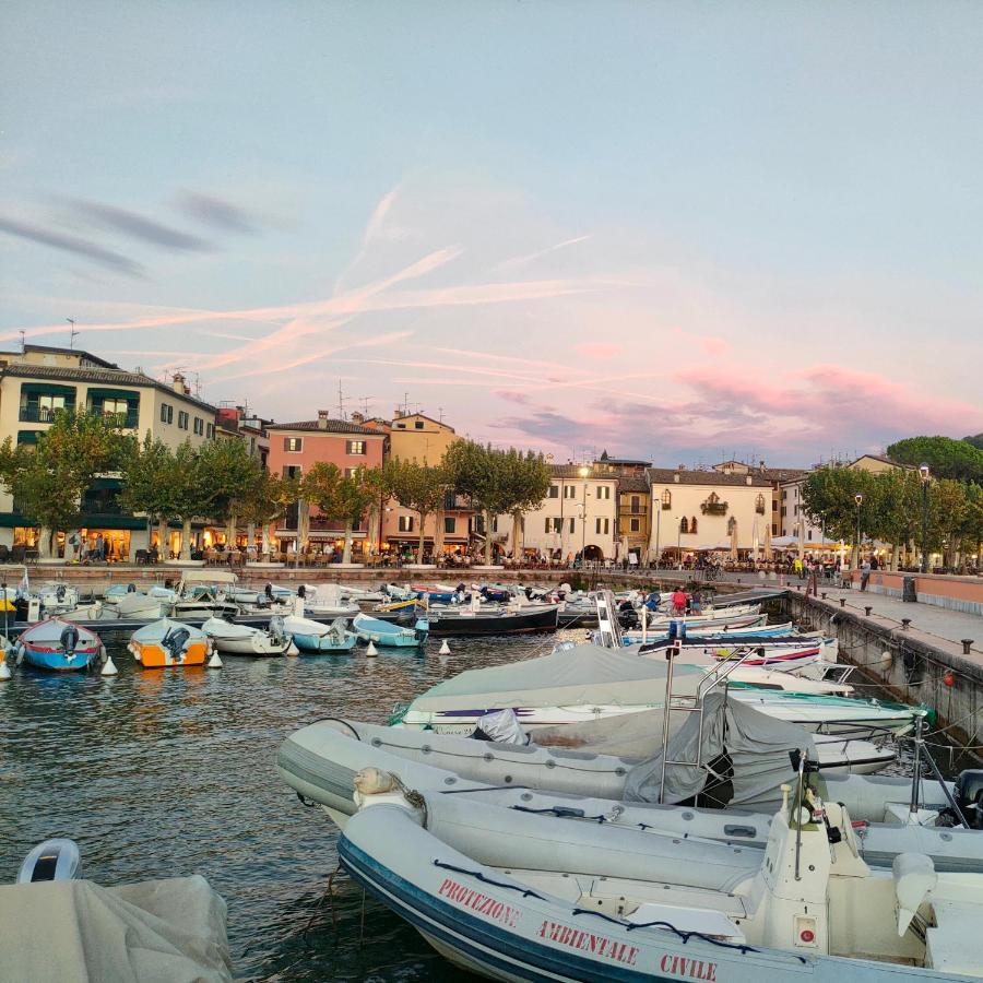 Hotel Tre Corone Garda  Exteriör bild
