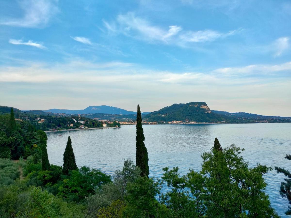 Hotel Tre Corone Garda  Exteriör bild